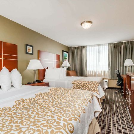 Days Inn By Wyndham Windsor Locks / Bradley Intl Airport Εξωτερικό φωτογραφία